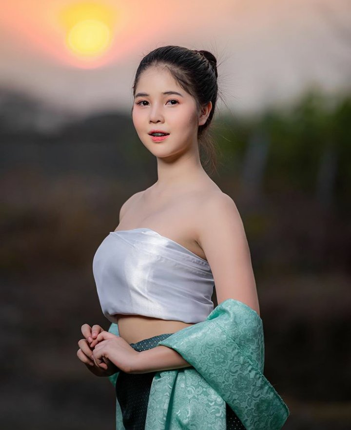 Suparatda1's tweet photo. ชุดนี้แหละ เงี่ยนดี https://t.co/cfXAlGtTPn