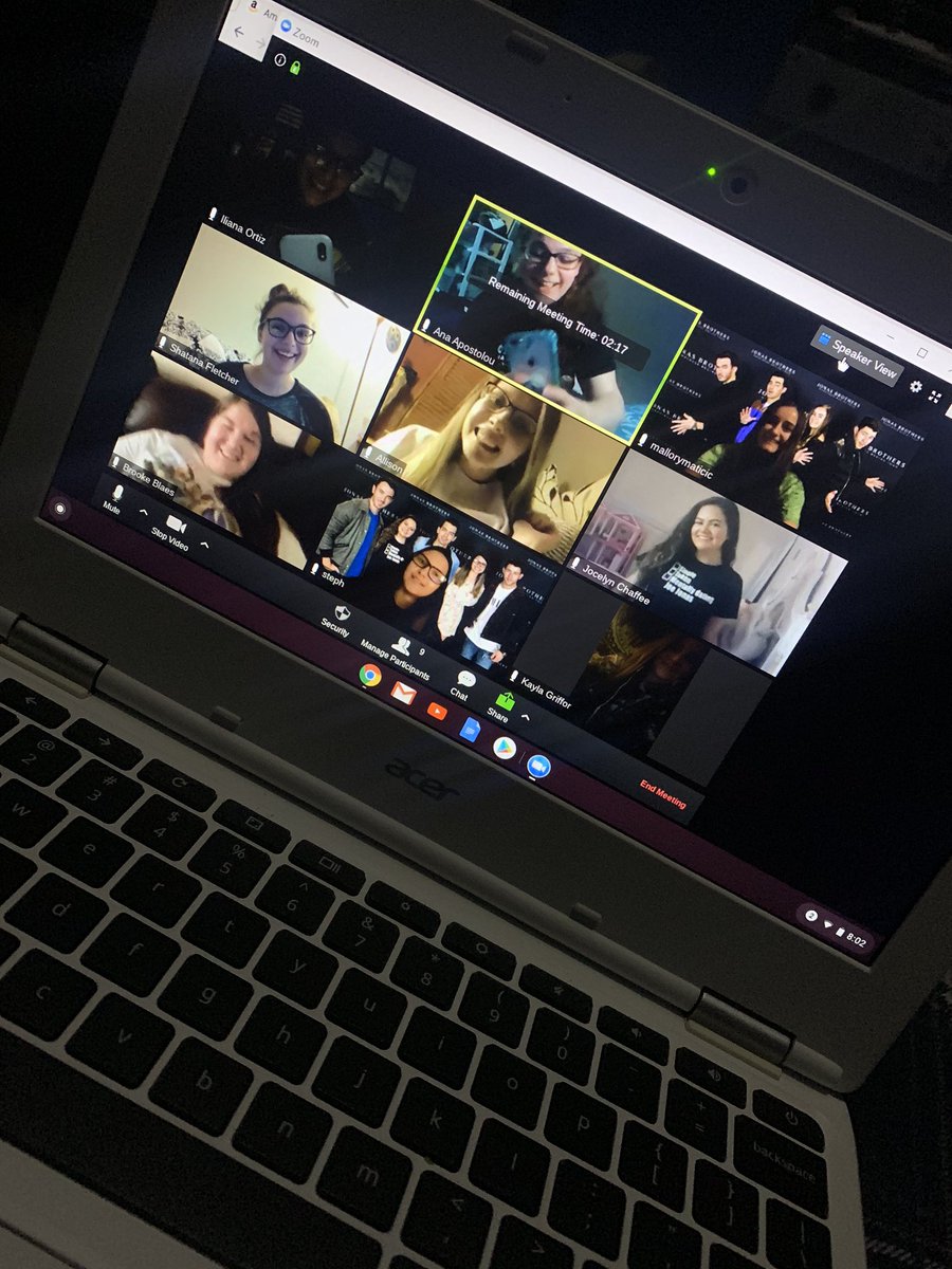 i_o312's tweet photo. Come join our Zoom guys ๐คช@jonasbrothers
#JonasWatchParty #JonasLivestream ๐ฅณ๐ฅณ๐ฅณ https://t.co/HVw5WQWXMO