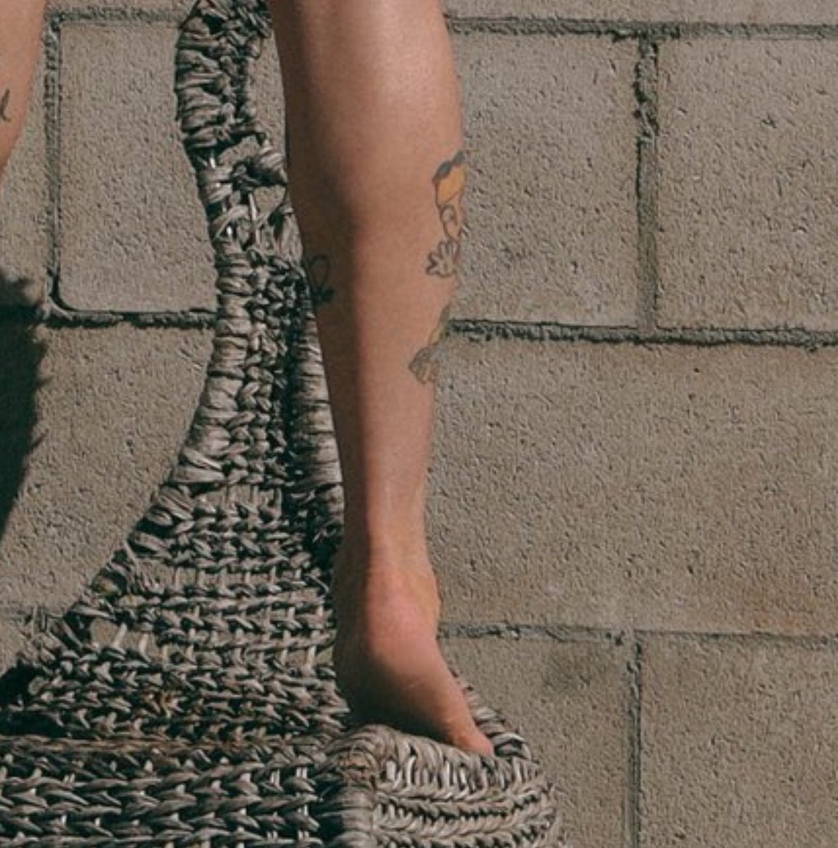 melmolina14's tweet image. How am I just finding out that Kehlani has Regina from Rocket Power tatted on her leg?! A legend.