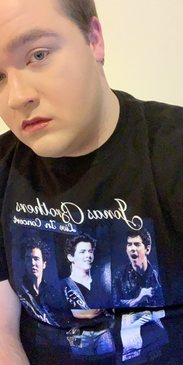 blueyedwonderrr's tweet photo. Very Very Impatiently waiting for the Boys to come Crash my Zoom๐ญ #JonasWatchParty #JonasLivestream https://t.co/zDsn5vM1LO