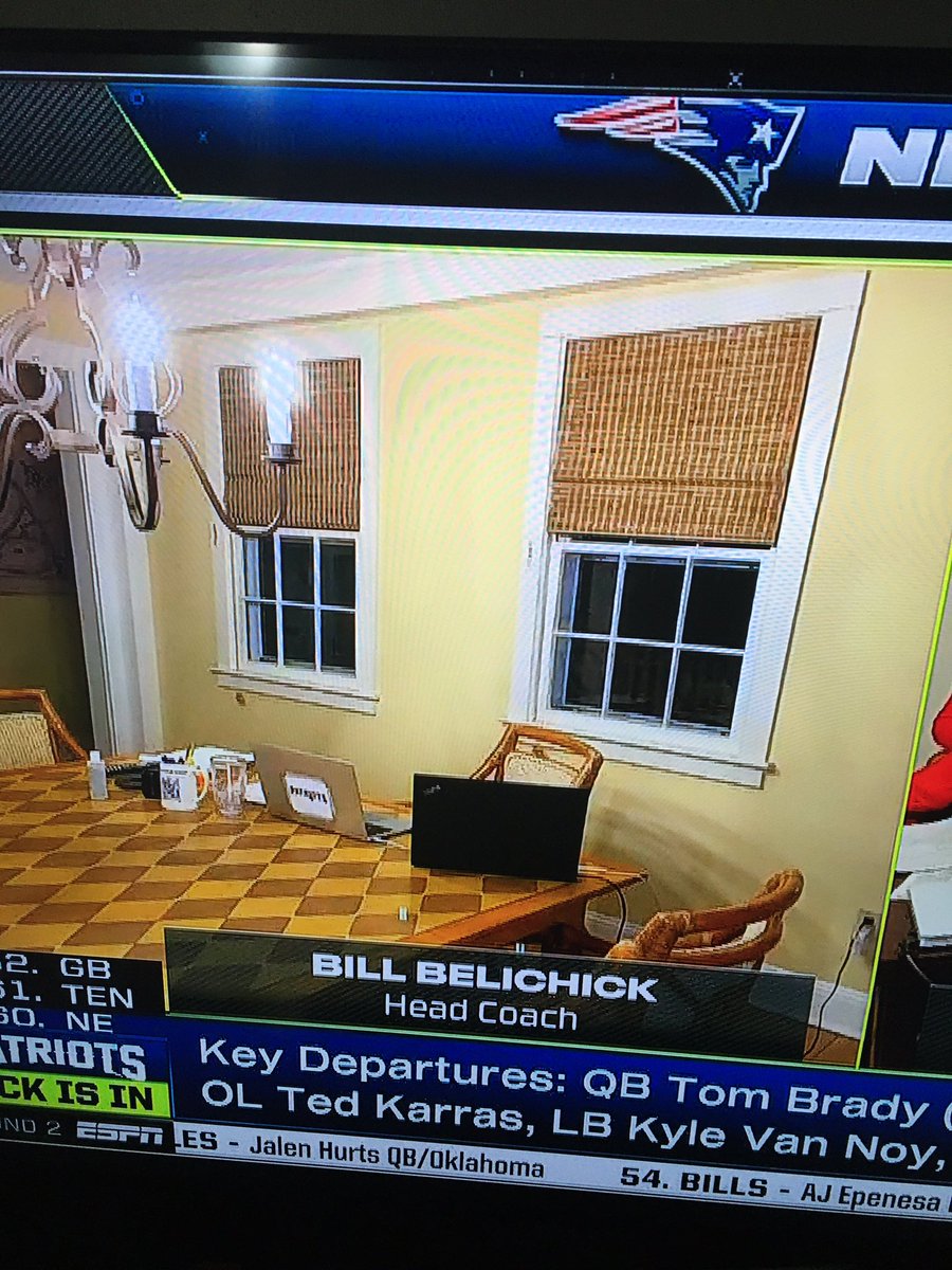 ccnlive's tweet photo. Belichick left to watch secret feed of other teams draft rooms. #NFLDraft https://t.co/sTMGxkxKlr