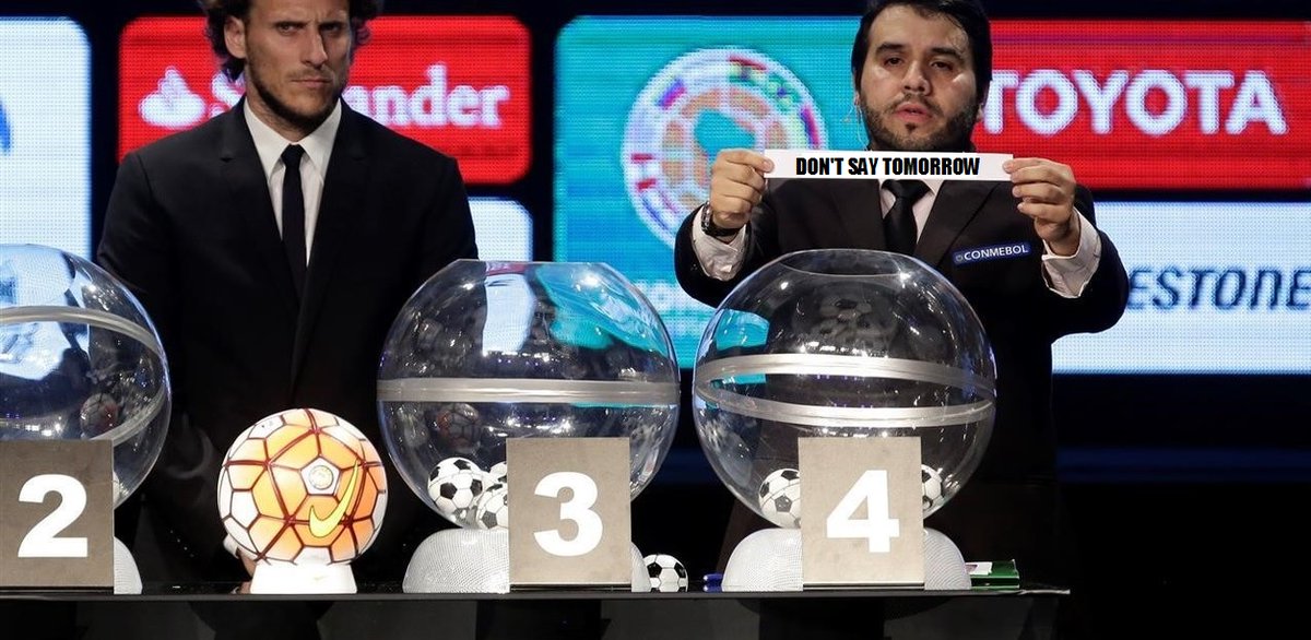 Motu17's tweet photo. Termino el REPECHAJE, con la fiscalizacion de nuestro invitado de honor el cachavacha forlan! 
Hora de los mano a mano..
clasico vs clasicos de los piojos
32avos (y que dolor de huevos fue hacer la planilla) de Final https://t.co/CQR8TJI1h2