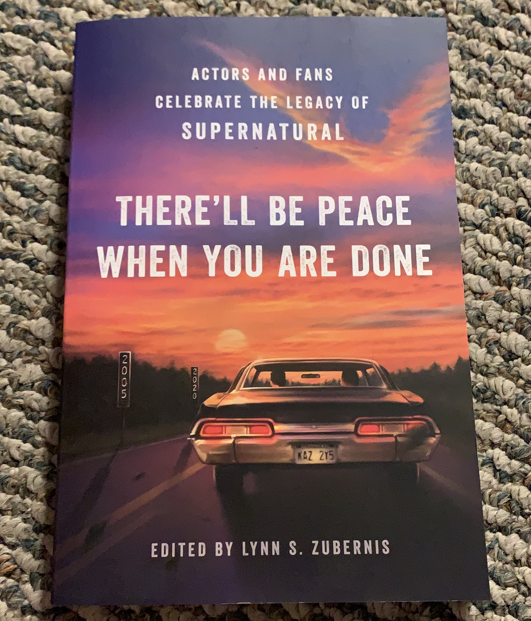Just got this @cw_spn book by @FangasmSPN! Can’t wait to read to read this one #supernatural #spn #SPNFamily #SPNFamilyForever https://t.co/0uFNeV9mjT
