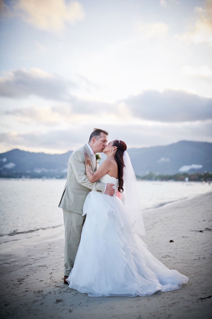 Congratulations to Adam and Nancy on their wedding on the 14th February 2020! #samuidreamweddings #beachwedding #14thfebruary #dayoflove