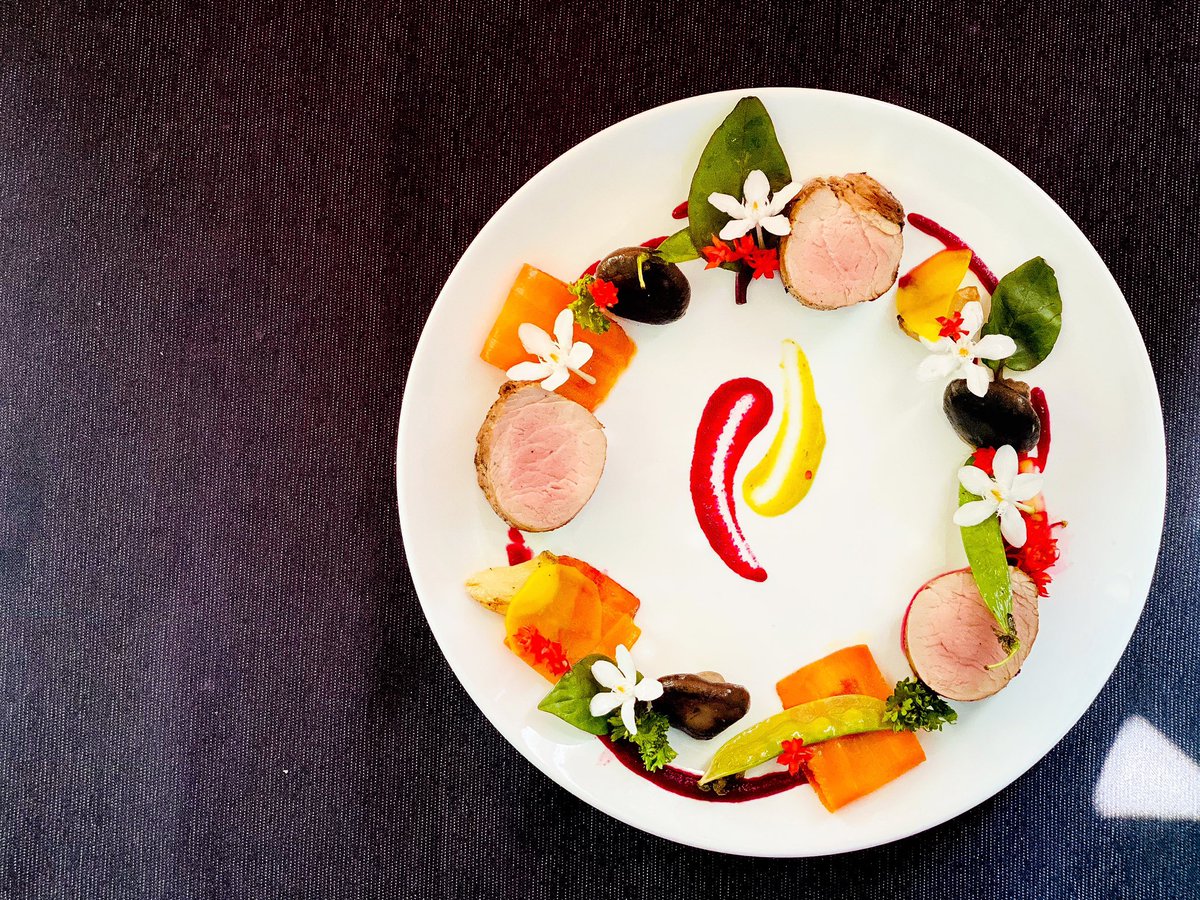 DabbaghSammy's tweet photo. Pork tenderloin plating 👌
@ccamanila #ccachefsathome #porktenderloin https://t.co/uGrE6GBvU5
