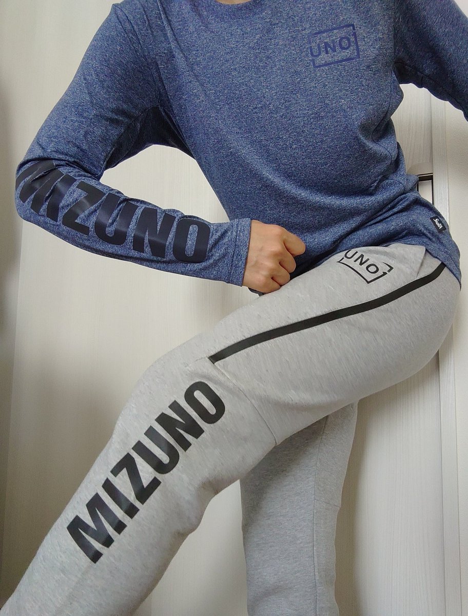 ココ ミズノさんの宇野昌磨選手コラボ商品 開封 肌触り最高 着心地抜群 フラッシュ楽しい タグ可愛い ファスナー スナップストレス無し スウェット下は短め 腰履きにすると調度の丈に キーホルダーにクッションの嬉しい心遣いありがとうござい