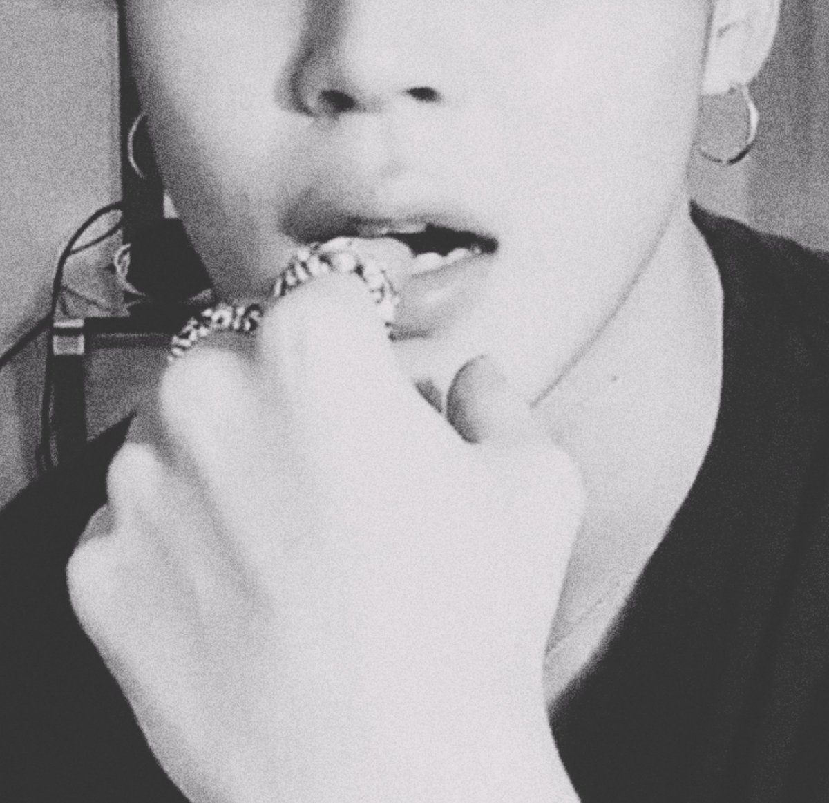 Whale_le🚬ft. กริบคือเดมกูเอง tweet media