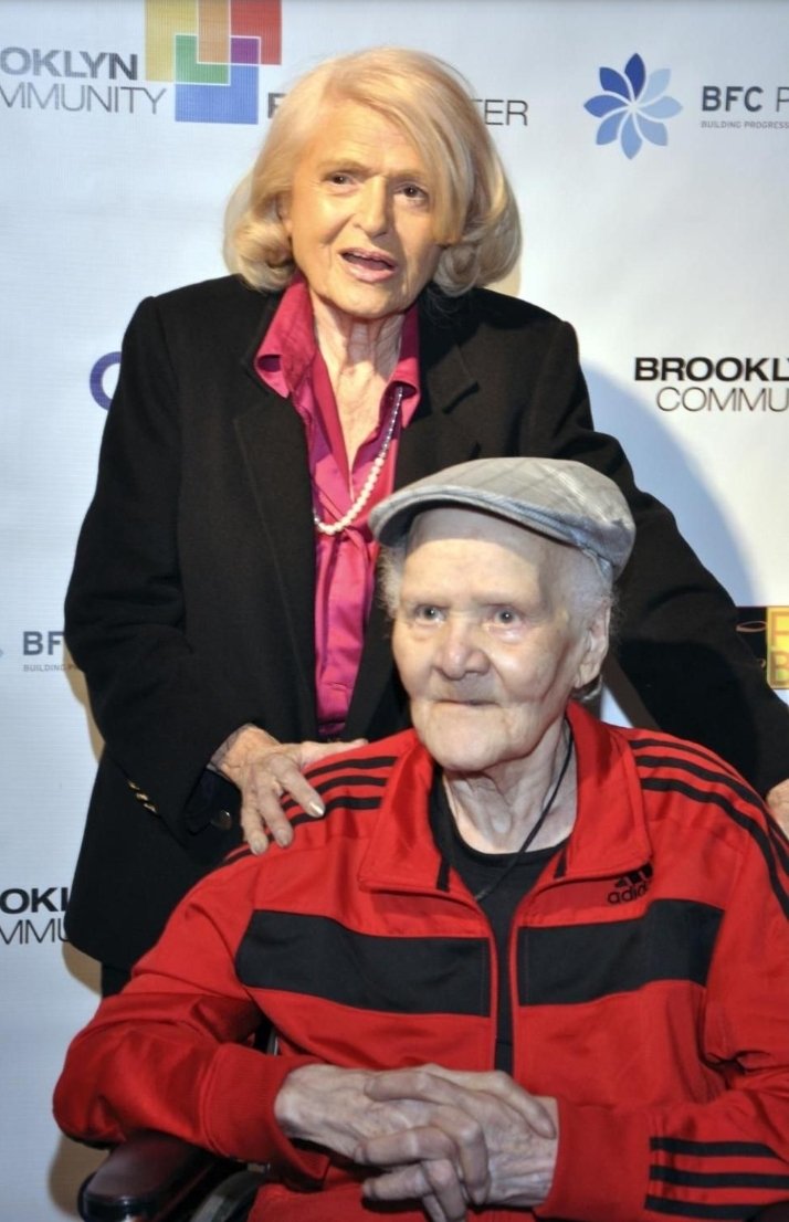  #LesbianVisibiltyWeek OTD | On the evening of April 24, 2014, the Brooklyn Community Pride Center honored two Lesbian sheros, Stormé DeLarverie, who started the Stonewall riots & Edith Windsor, who overturned DOMA. Both were significant & integral to the struggle for... 1/2