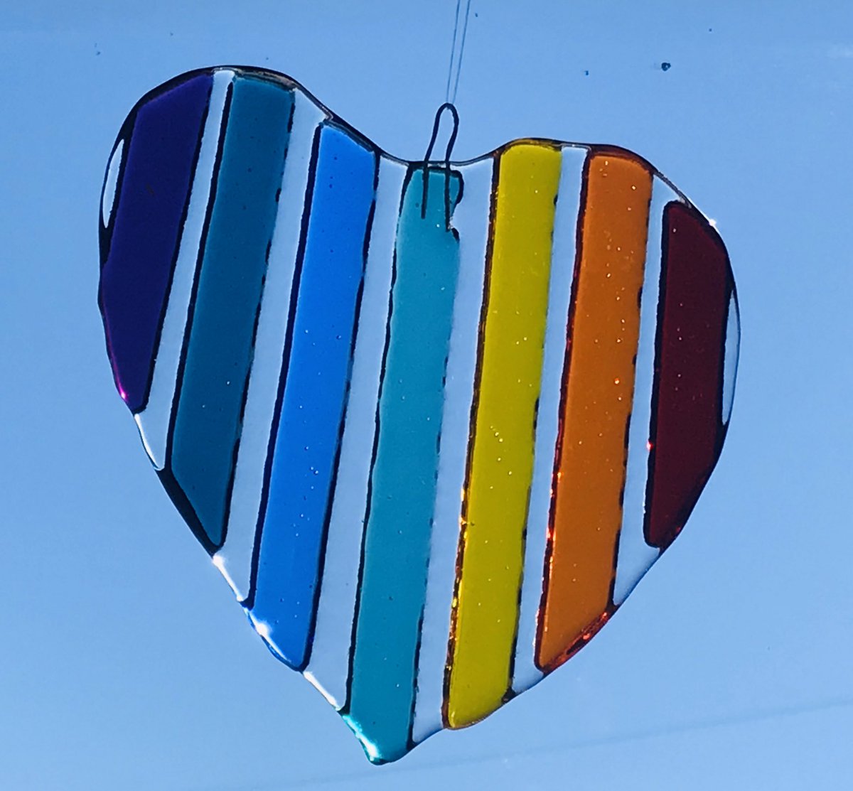 My talented friend is making these beautiful rainbow hearts and selling them for charity. Ive just received mine and I love it 🌈🌈🌈