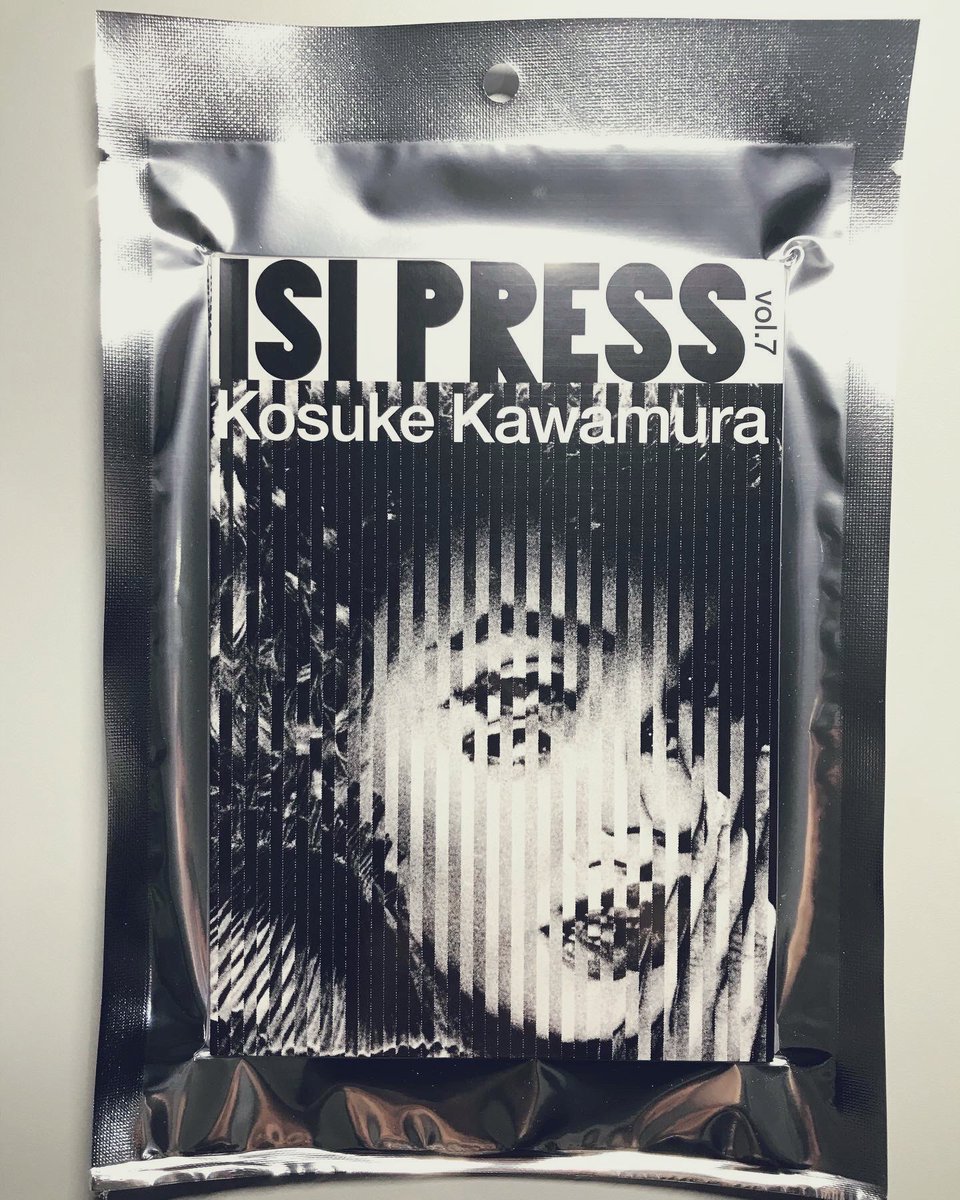 lifeprotex1979's tweet photo. ISI PRESS vol.6 / IDETATSUHIRO
ISI PRESS vol.7 / Kosuke Kawamura

Design: Kazunari Hattori

#NEWALTERNATIVE #ISIPRESS #河村康輔 #NEWRELEASE #artzine #服部一成 #ニューオルタナティブ #イシプレス https://t.co/60tvsYNcyZ