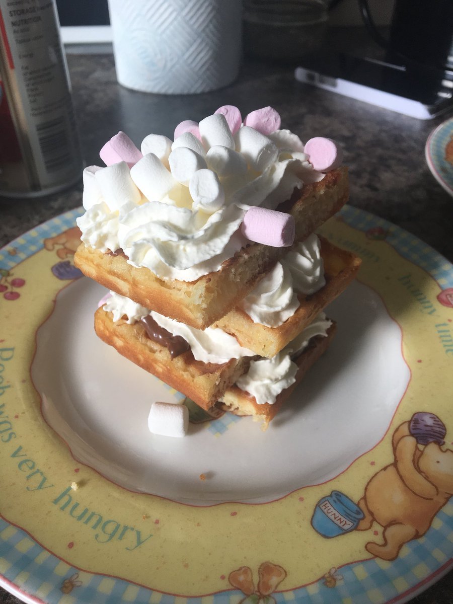 missbarkel's tweet photo. wish I had my kid’s metabolism 🙄 our take on #stevenuniverse #togetherbreakfast 😍 https://t.co/SParAGyoKa