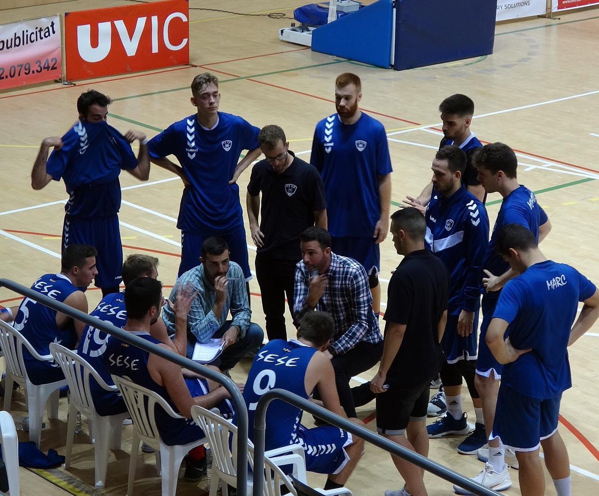 XaviPardina's tweet photo. Molt content i il•lusionat de continuar la pròxima temporada al @sesebasquet amb aquest gran grup humà de jugadors i staff. #coach #ligaEBA #welcometothebluehell🔵 https://t.co/1ZsmX8FLOP