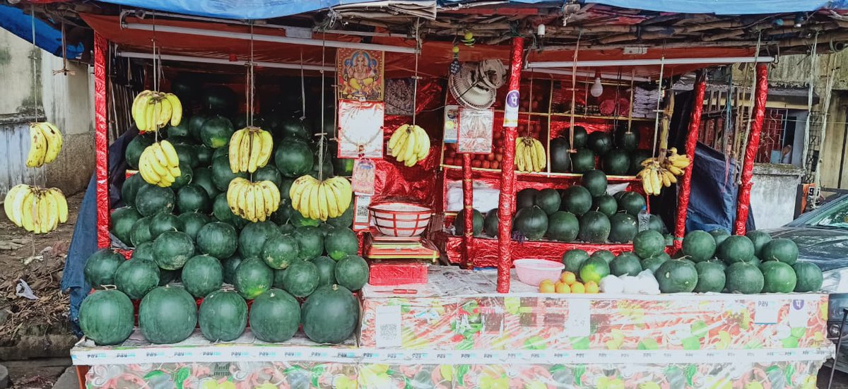 Jsr_police's tweet photo. @JharkhandPolice @AhsanRazi1 @JharkhandCMO @JmmJharkhand @HemantSorenJMM मामले का तत्काल संज्ञान लेते हुए संबंधित फल दुकानों से पोस्टर हटवा दिया गया है तथा संबंधित दुकानदारों के विरुद्ध कदमा थाना द्वारा धारा – 107 द0प्र0स0 के तहत निरोधात्मक कार्रवाई की जा रही है। https://t.co/AXGXNmaPWW