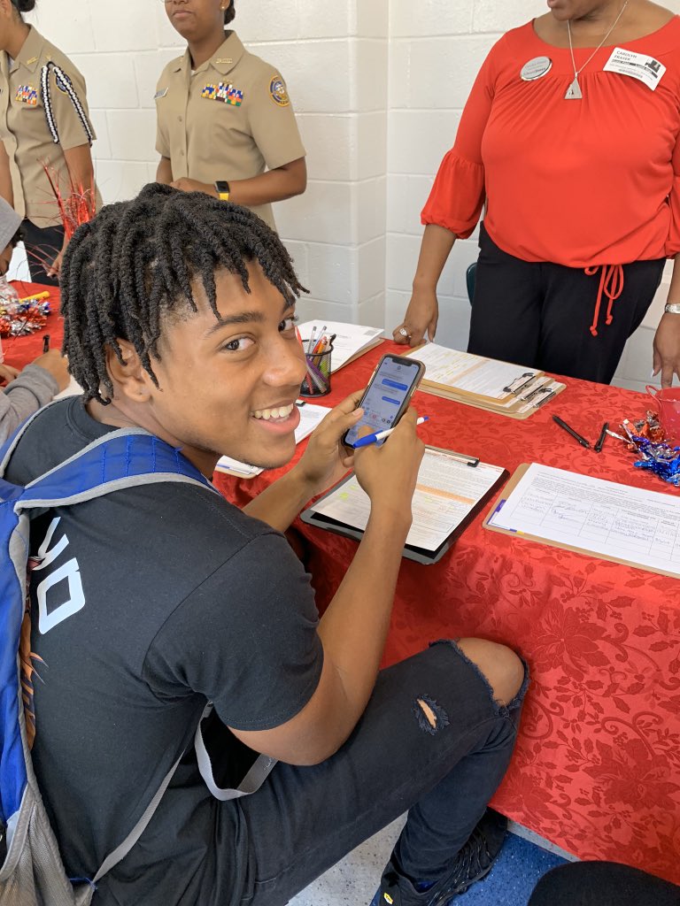 HighC05's tweet image. @GoodDayAtlanta Shout Out to Seniors who registered to vote during their Senior Year! My Favorite Students! Mr. Hightower