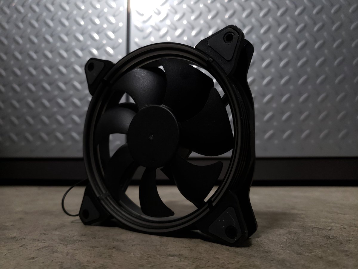 EnviousMods's tweet photo. The new @1STPLAYER888 FireBase G3 digital RGB fans are here! Time to install them in the laser!
#1stplayer #firebaseG3 #pcfans #digitalrgb #enviousmods https://t.co/soNT2AKlyw