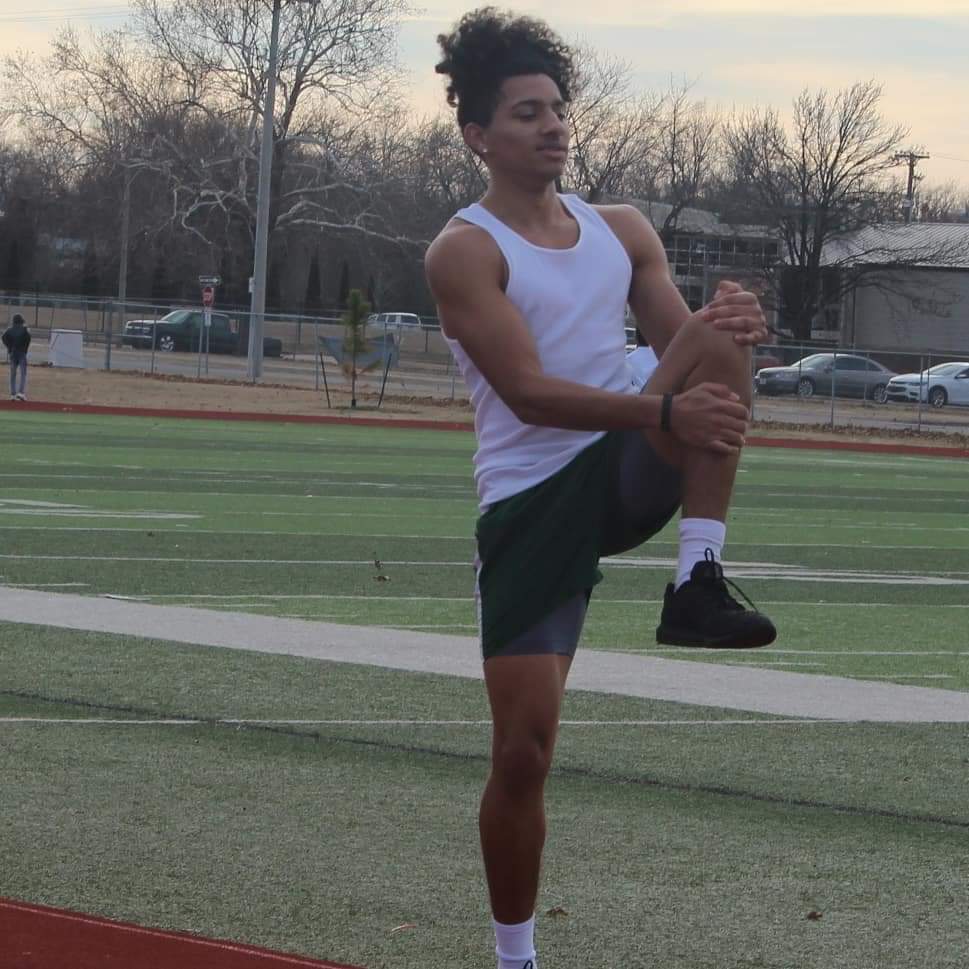 NathanHaleTrack's tweet photo. John is looking to run at the college level next season! Hard worker in the class room! DM for contact info! @trackconnect1 #NCAA #NAIA #JuCo #NCAATrackAndField #NAIATrackAndField #JuniorCollege #CollegeSports #CollegeRunning #TrackAndField #CollegeRecruiting #Share #RePost https://t.co/1rRqorMSxy