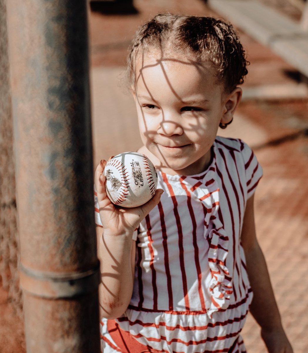 LOVE this ❤️
.
.
.
#photography #photographer #atlantaphotographer #kidsphotography #familyphotography #sisters #baseball #cute #styledphotoshoot #baseballphotoshoot