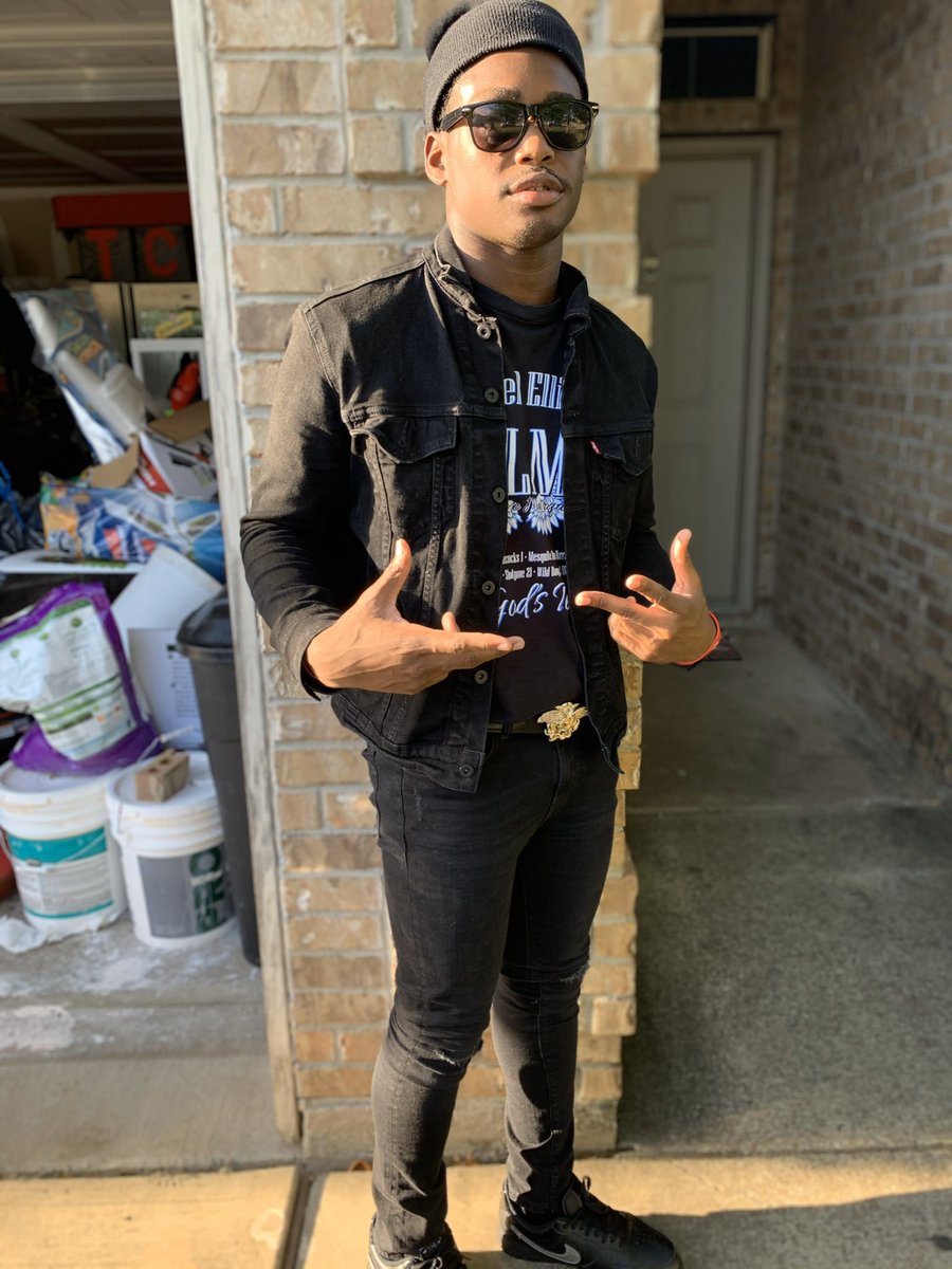 BroadusJaylin's tweet photo. I am blessed to see another year 17🥳 #LLM2 #LLM https://t.co/gyqOt52BzC