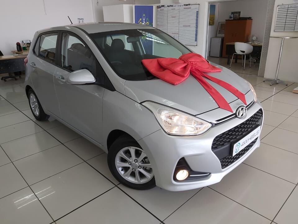 MANAGER'S SPECIAL:
👀 Now only R156 900 cash, or
From R2 890 p/m* ✅ NO deposit needed;
2018 #Hyundai #Grand i10 1.2 Fluid (33 000km)
✅ EXCLUDES "on the road-fees"; ✅ Balloon 25%; 
✍️ *T&amp;C's apply - subject to bank approval.