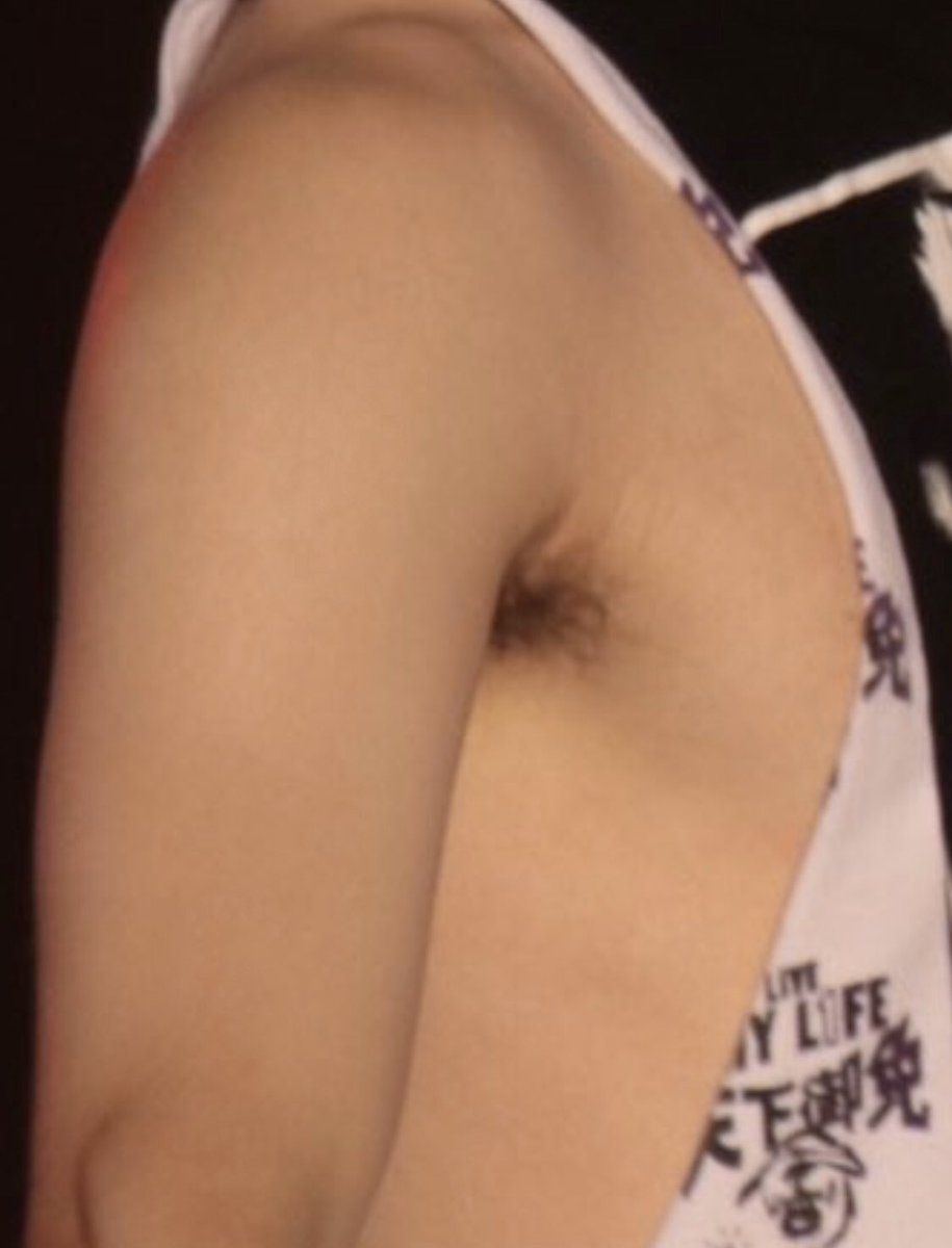 Monsta X’s jooheon/joohoney- armpit hair