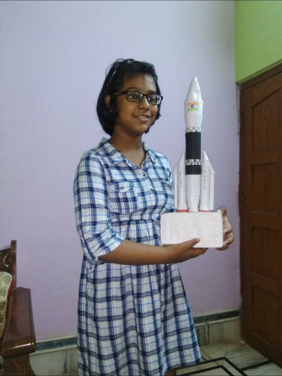 dashritesh's tweet photo. @DDNewslive #21dayslockdownchallenge 
#ddnewslive 
Name-Anushka dash
Age-11yrs
School-SSRVM,Ghatshila
Chandrayan2  model by my daughter https://t.co/I3OBTluAT1