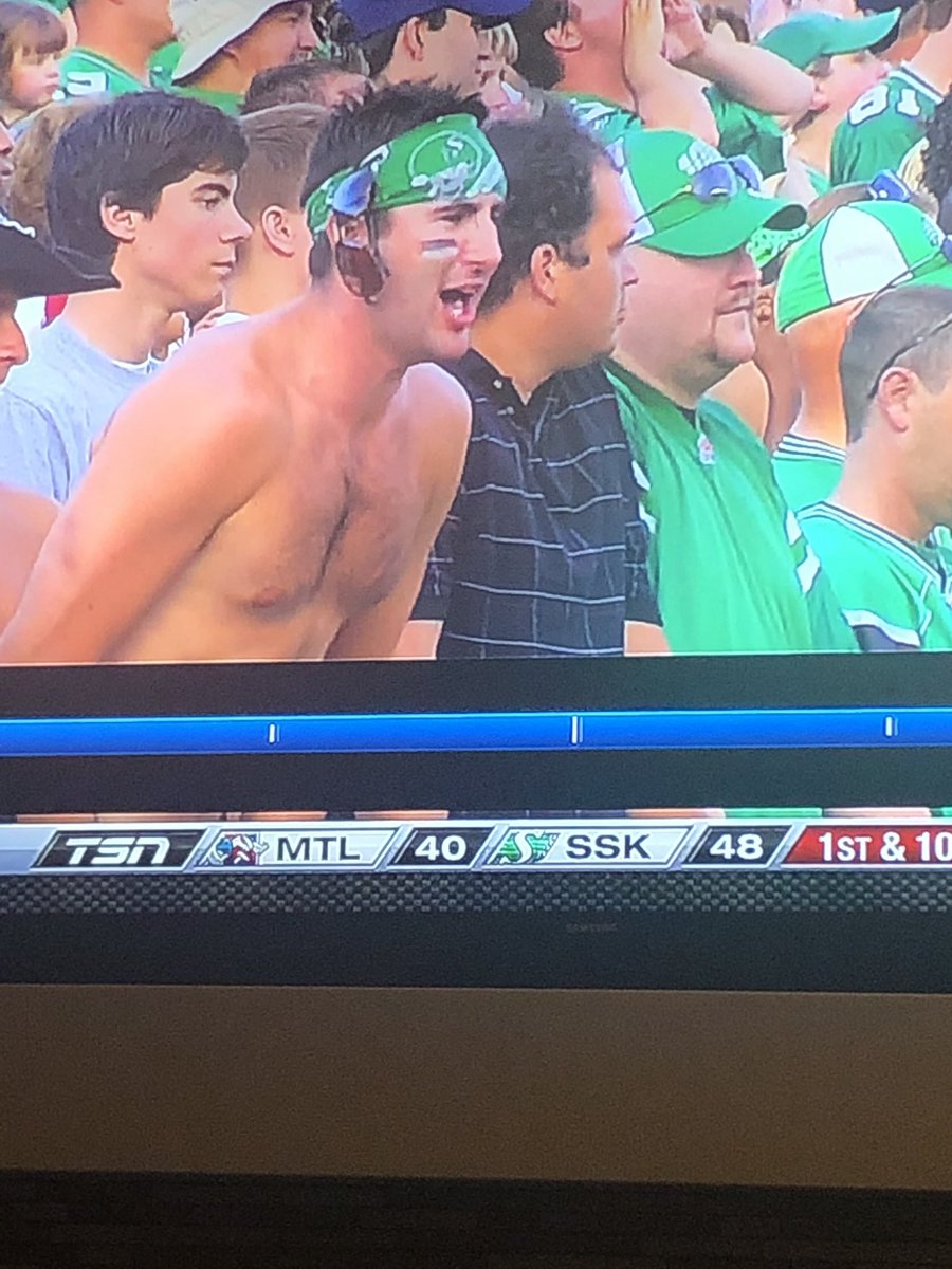 MattyMil28's tweet photo. I 👀 you @TheJoelTrapp #tarpsoptional #10yearchallenge https://t.co/XKSxkXWCW1