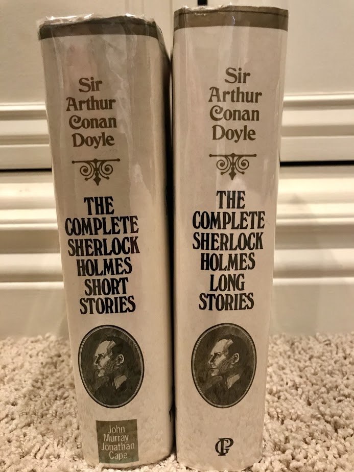 Also while at university, we picked up a copy of the John Murray / Jonathan Cape omnibus edition of The Complete Sherlock Holmes Short Stories. It wasn't until many years later that we found the Lon Stories omnibus. https://amzn.to/2Ky6xzI 