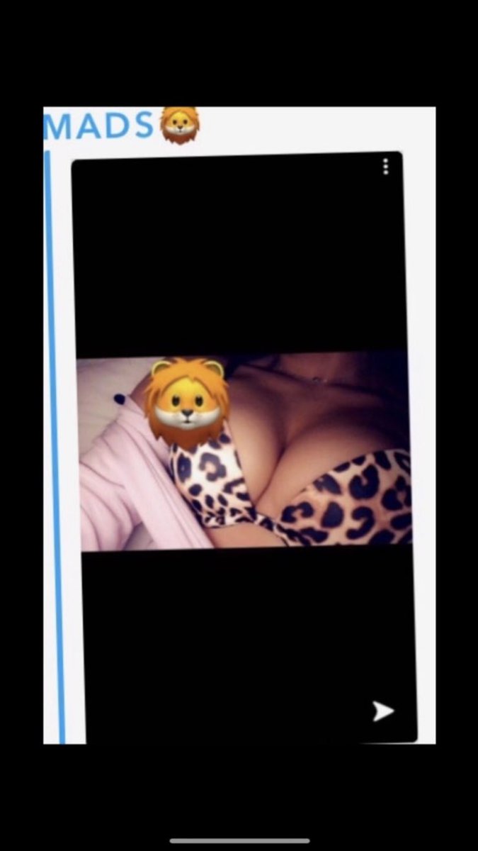 miami__gossip's tweet photo. Do u stil have this bra https://t.co/eB493vgAl9