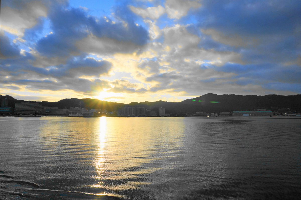 様々な #びわ湖の景色 をご覧ください ✨✨
#StayHome #写真で旅する47都道府県
#滋賀 #琵琶湖汽船