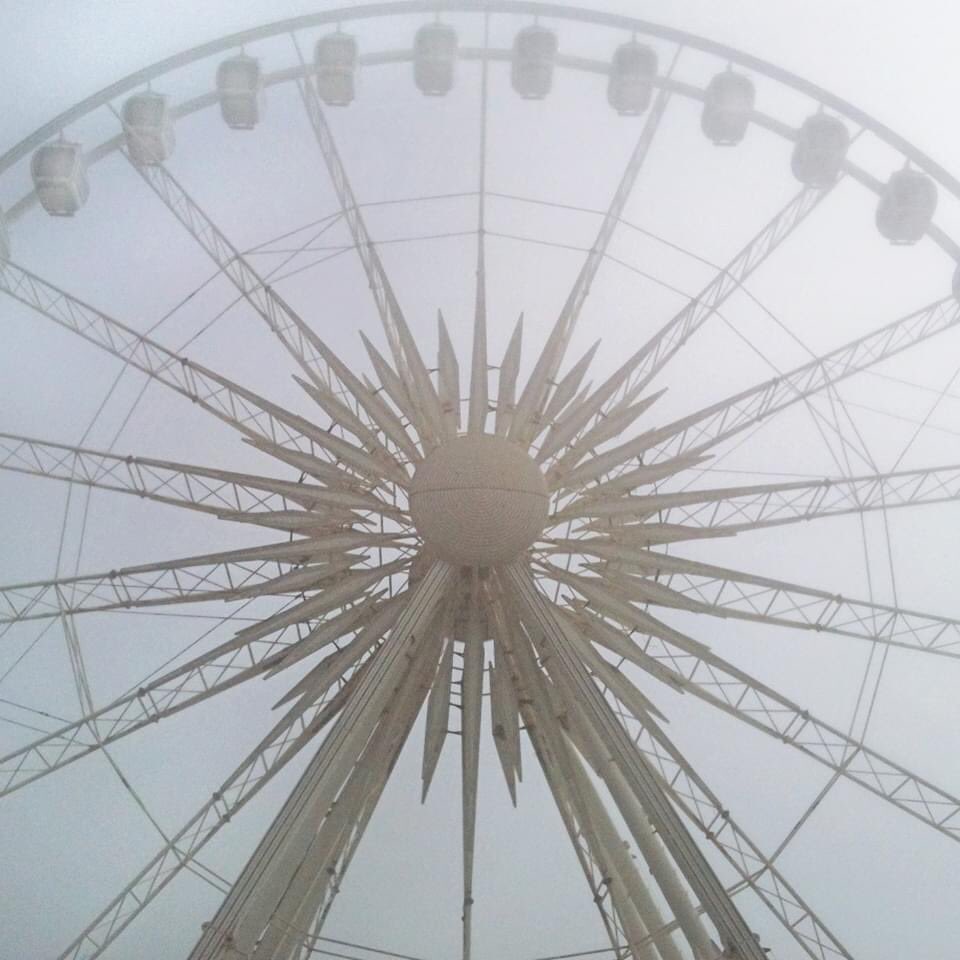 fractallogic1's tweet photo. #Mist envelops the #BrightonWheel, #Brighton seafront. April 2015.
#PhotooftheDay https://t.co/yahp3tmBxE