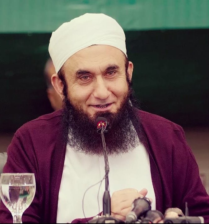 Binte_Alauddin's tweet photo. The only reason I love this men to the core of my heart is that he always talks about Love Peace and Patience This men is true blessing ❤ 

#molanaTariqJameel https://t.co/dOHFHMUBOq