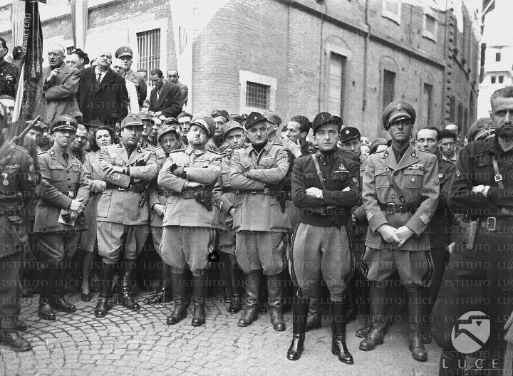 La festa della Liberazione essenzialmente serve a celebrare la vita, poiché il fascismo è stato l’avvenimento più mortifero della storia di questo Paese. 
Buon 25 aprile.
#festadellaliberazione #25aprile #25aprile2020 #Resistenza #Fascismo #Italia