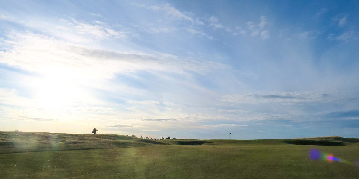 Aurinkoista viikonloppua!☀️⛳️

#vuosaarigolf #viikonloppu