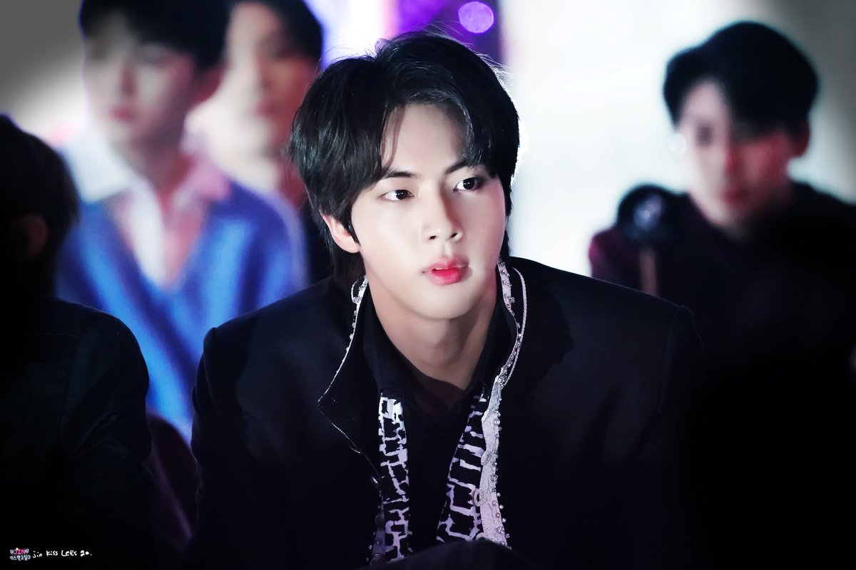 seokjin being insanely beautiful : a devastating thread 