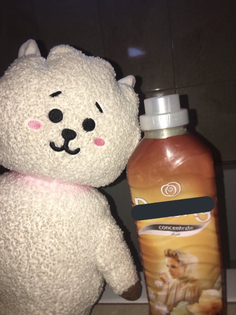 get some fabric softener and pour it in the water and dip your rj in (rj said no free promo)