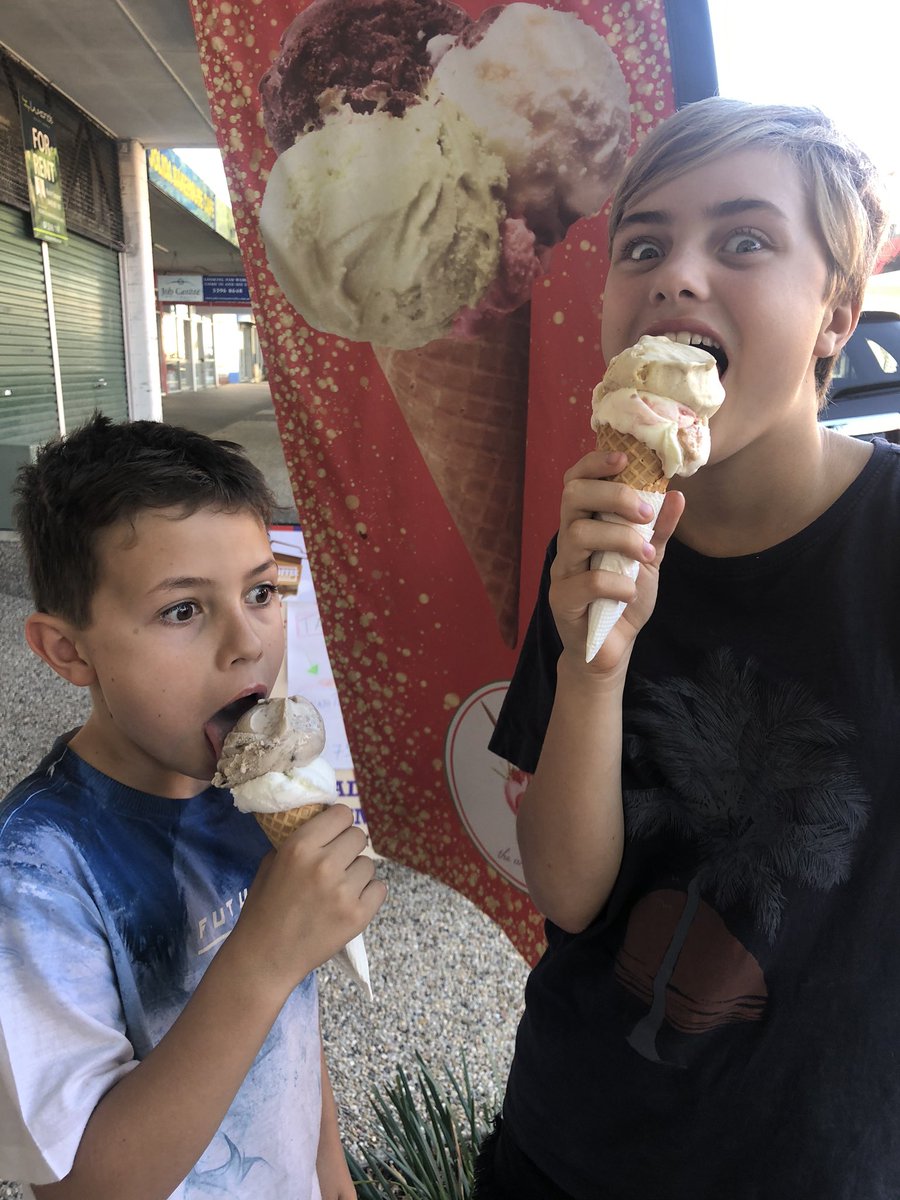 CamCostello73's tweet photo. ISO-Cream treat!! Shout out to Rudy at Matildas 👊🏽- the Art of Gelato in Edith Street WYNNUM - open for business - great way to finish (and undo 😂) an ISO exercise break 😁👍🏽🍦#isocream #icecream #wynnum https://t.co/TNyd138scw