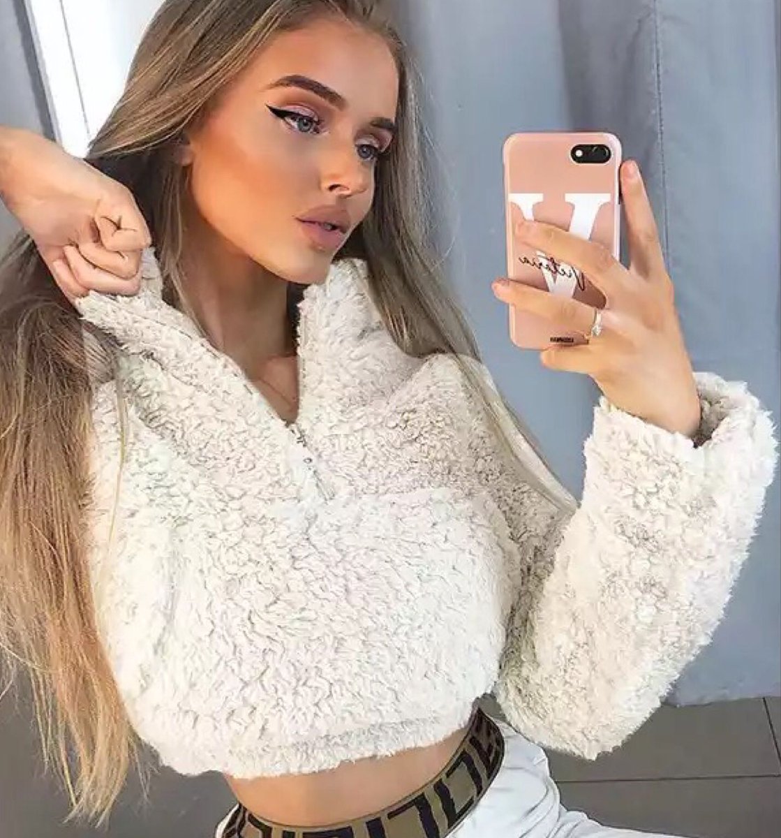 AddictionCloth2's tweet image. Keep it’ cool &amp;amp; cosy 😚 In our gorg’ 𝗡𝗶𝗰𝗼𝗹 𝗖𝗿𝗼𝗽𝗽𝗲𝗱 𝗝𝘂𝗺𝗽𝗲𝗿✨ Grab yours now at @addictionclothin #addictionclothing