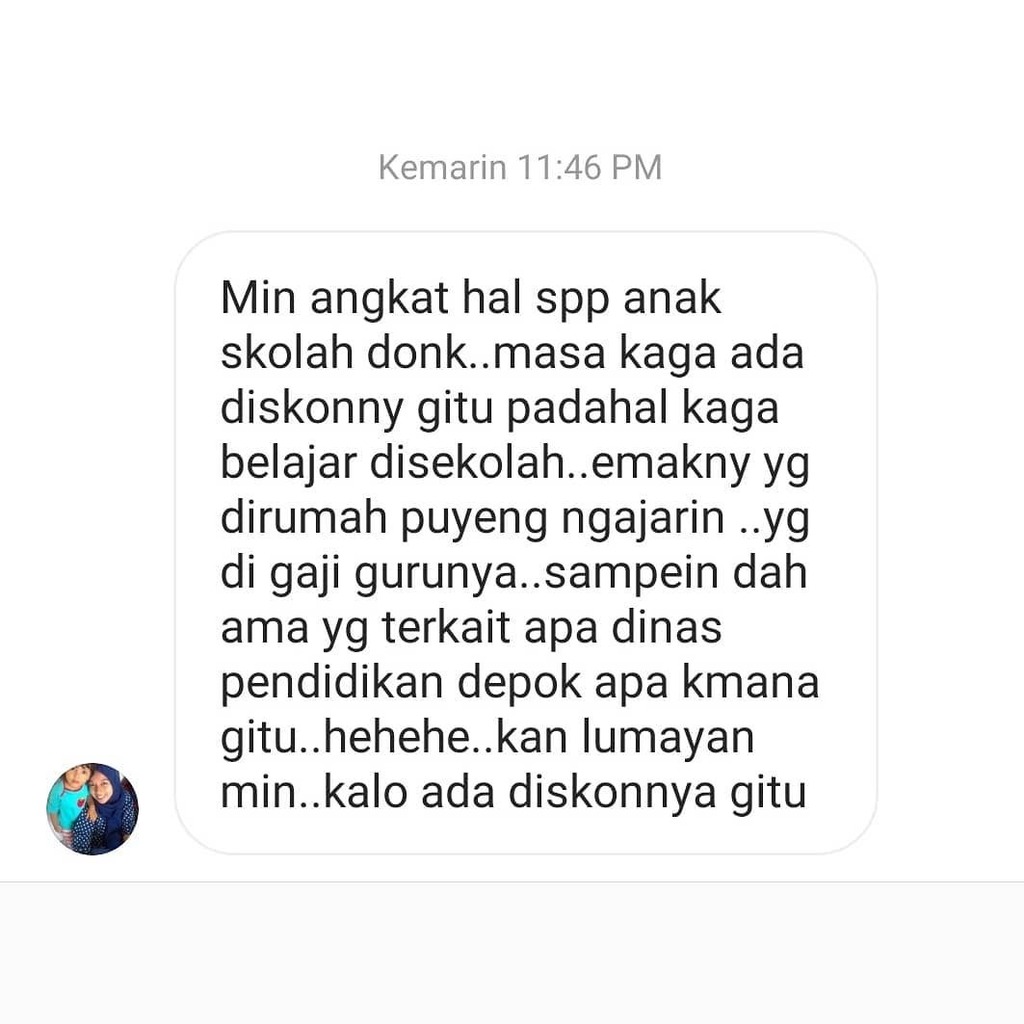 infodepok_id's tweet photo. Curhatan seorang emak yang pusing ngajarin anaknya dan tambah pusing lagi bayaran bulanan yang belum dibayar.⁣
⁣
#infodepok #kotadepok #depok https://t.co/JdZ70DW5Qj https://t.co/IAjW1vjPBR