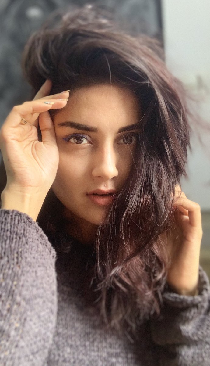 Mahima_Nambiar's tweet image. 🖤