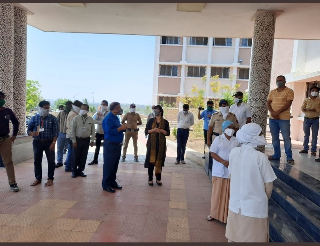 Noor4aal's tweet photo. Collectors and civil servants working in the field, across the country, are the first line #CoronaWarriors in India's fight against #Covid_19 . @CMOMaharashtra @PMOIndia @DARPG_GoI @oiseaulibre3 @DrSayyadArshad1
@DCsofIndia @InfoBuldhana 
#SaluteToThemAll👏👇 https://t.co/XBjo2JyZum
