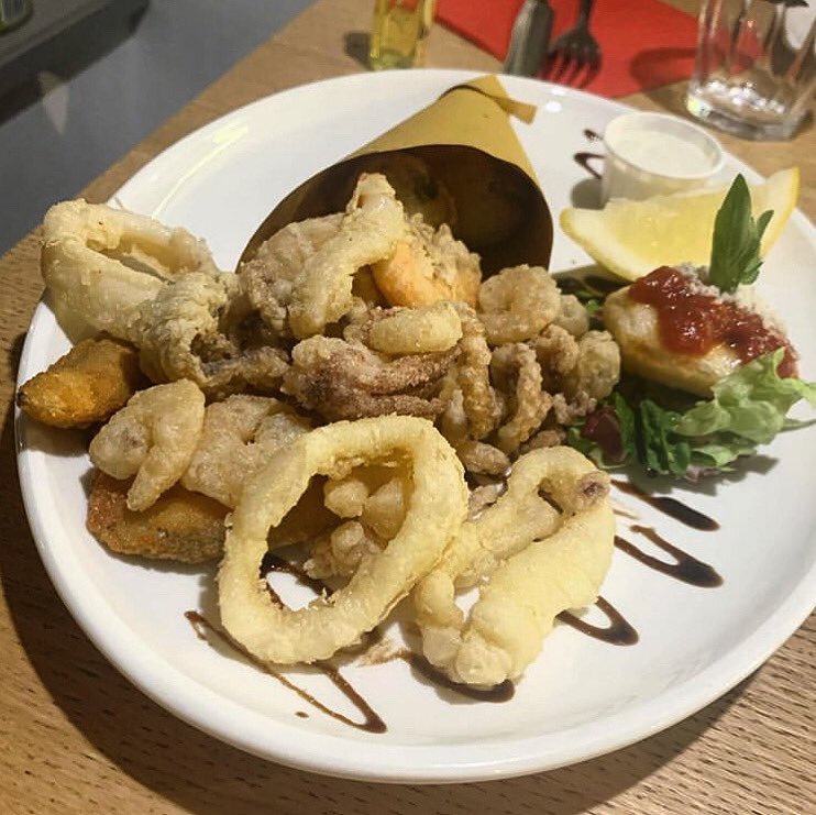 noiquattrouk's tweet photo. Not only #pizza! Our #traditional #cuoppi are available for collection and delivery via uber eats π
#supportsmallbusiness #supportlocal #supportlocalbusiness #eatlocal #eathealthy #indepentrestaurant #supportindependent #shoplocal #shopsmallbusiness https://t.co/WWSJbJWMfF