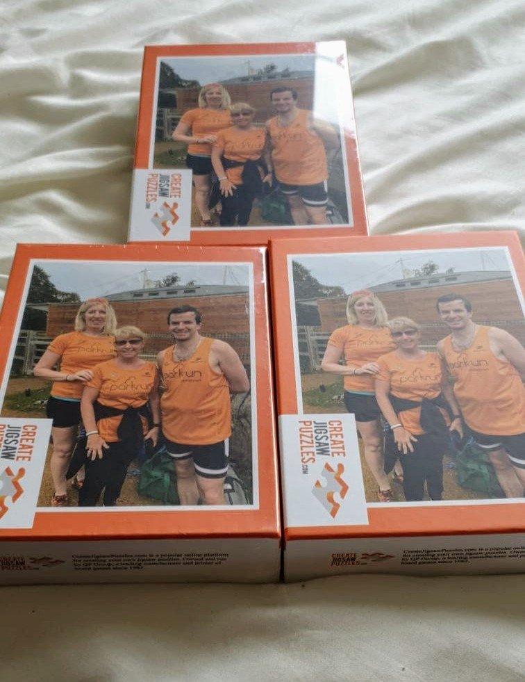 mariancfagan's tweet photo. In September we went on a trip to @bushyparkrun with @pslattery2019 and @ipadscooby.  Thankyou so much @pslattery2019 for our surprise pressie! Who thinks we are missing parkrun a bit too much? 😂 https://t.co/SuSvaHI7Hl