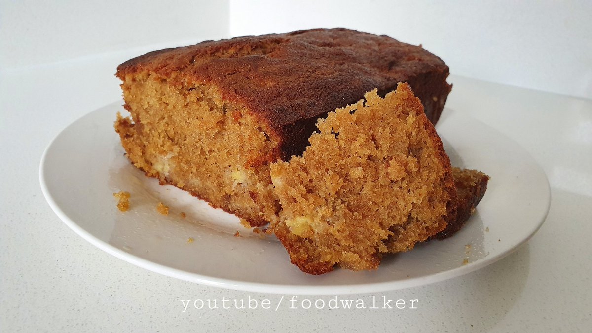 YTFoodWalker's tweet photo. Easy Banana Loaf Cake 😋

Checkout my new video on my YouTube channel - plus full recipe 

https://t.co/9erVqz7Z1g
https://t.co/LhnM3nUHDO 

#ytfoodwalker #bananabread #bananaloaf #bananaloafcake #cakemaking #cakes #cakerecipe #bananacake #foodie #foodstagram #foody #foodpics https://t.co/QxpNqjkhST