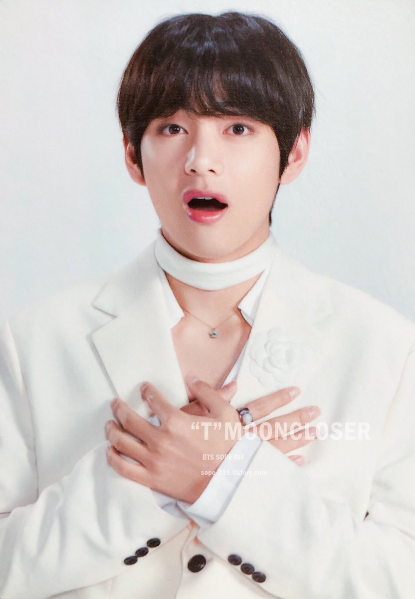 btspiics1's tweet image. 