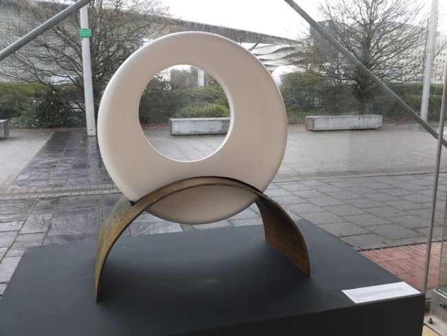 MakersWales's tweet photo. Sadly our gallery is closed for now but you can still enjoy our exhibition 'Standing Still' via slides and a short video on our website
https://t.co/15ChAxwYZP
#standingstill #craft #exhibition #nickdavies @nick1967_nick #sashakingston #jaynewalker #makerswales #inspiredbygeology https://t.co/LY410UojdW