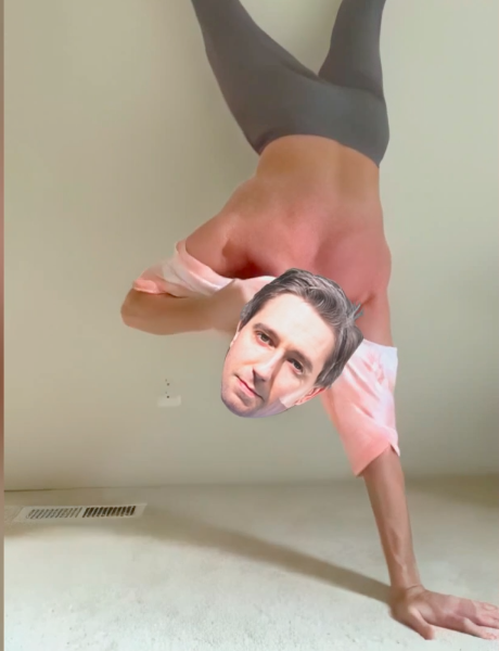noshirtsimon's tweet photo. LMAO 🤣! Irish women are climbing the walls during lock down.  @SimonHarrisTD #NoShirtSimon #Covid_19
https://t.co/Yphakm6qKr https://t.co/X2fBacbldj