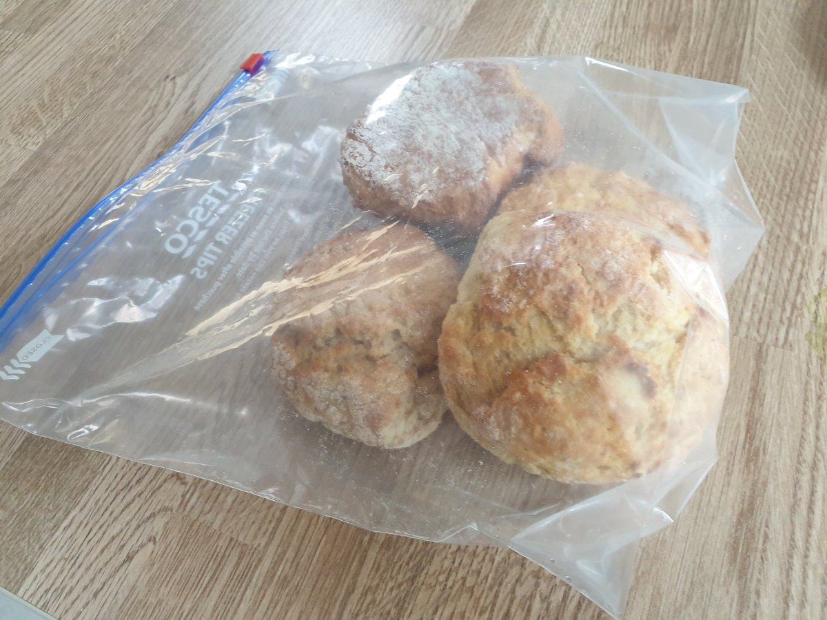 Citycolt's tweet photo. Home-made scone delivery from my new favourite neighbour.
Review to follow...
#sconewatch https://t.co/NvRt4VIQ7O