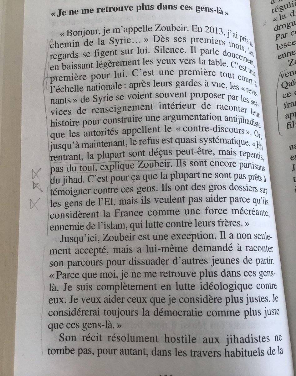 Thomson évoque le cas de revenants, comme Zoubeir, 20 ans, repenti du  #jihad, qui intervient dans les écoles pour dissuader d’autres jeunes de partir, qui dit : « En rentrant, la plupart sont déçus peut-être, mais repentis, pas du tout. Ils sont encore partisans du jihad. »