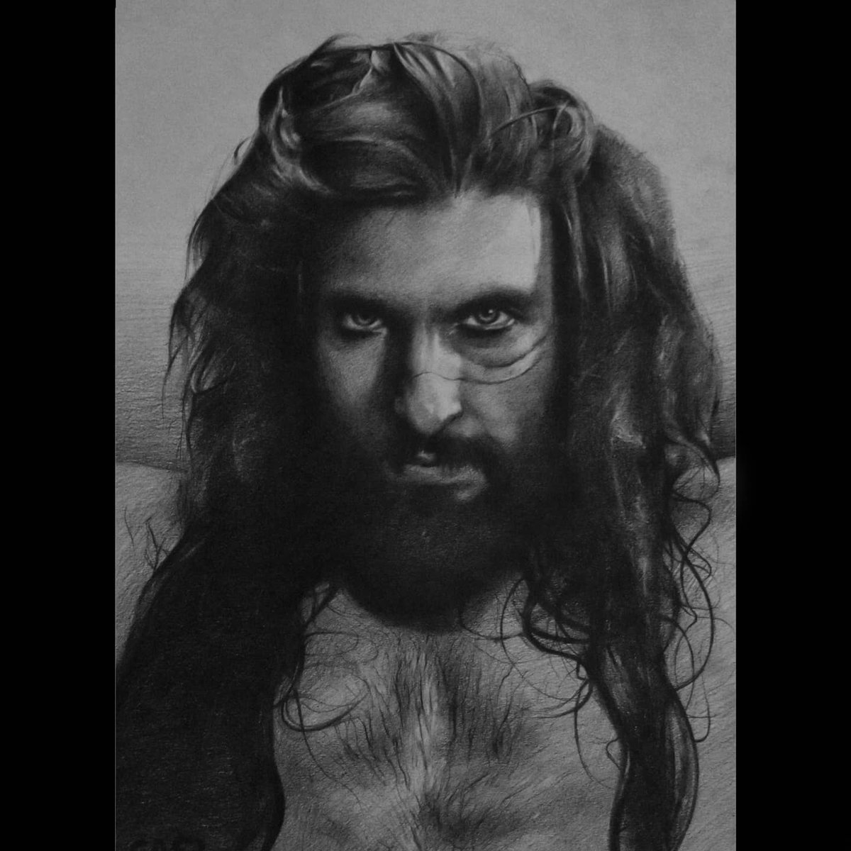GASPArt20's tweet photo. Pencil Drawing
Ranveer Singh a.k.a. Alauddin Khilji

This one for one of the most versatile and amazingly talented Ranveer Singh. Made with all our heart &amp; dedication. Much love to you sir @RanveerOfficial @filmpadmaavat

Full making video will be soon out on our YouTube Channel. https://t.co/dQ6Cq8WVug