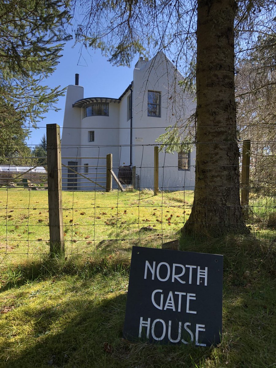 KatieMasheter's tweet photo. A 30mile blast on the bikes skirting by βthe artists cottageβ - beautiful property designed by Charles Rennie Mackintosh just along the road from Inverness π²ππΌ #thinkUHI #lockdownLegStretch https://t.co/xvQTK32DaS